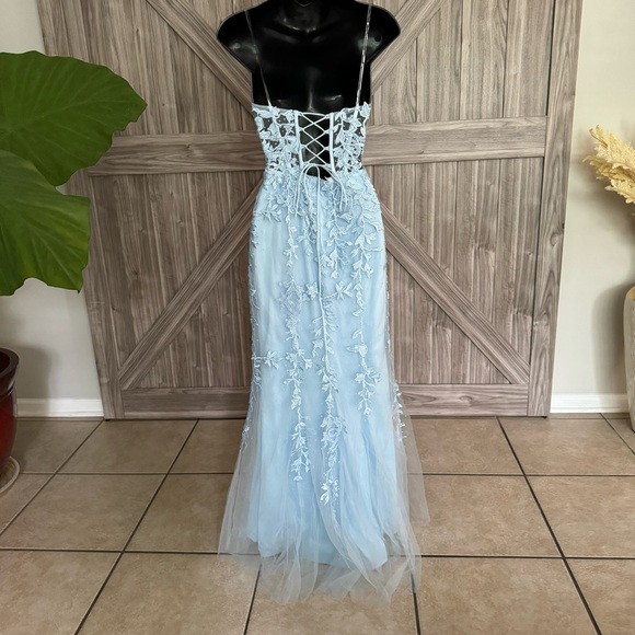 Prom Dress - Picture 2 of 7
